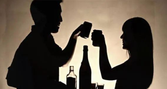 王平聚律師：醉酒后強行與他人發生性關系，如何定罪?